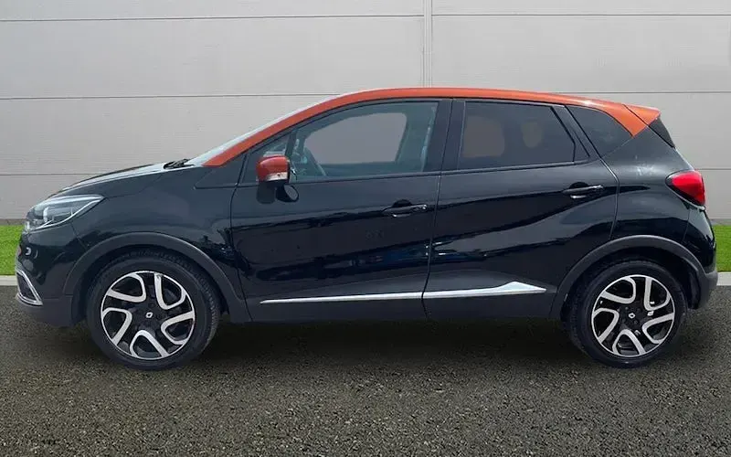 Used Renault Captur Dynamique 120 HP (88 kW) 2014 Black/orange SUV