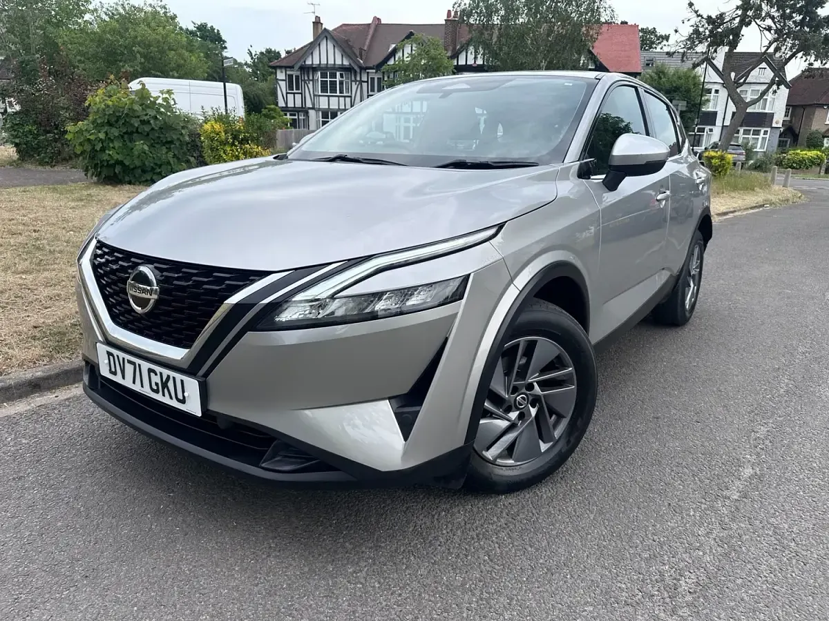 Used Nissan Qashqai Acenta Premium 2021 Silver SUV