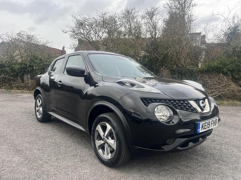Used Nissan Juke Acenta 112 HP (82 kW) 2019 Black SUV