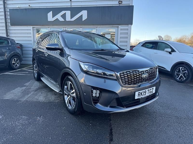 Grey Used 2019 Kia Sorento GT-Line S SUV | £18,995 (Fair price) - Image 1/4