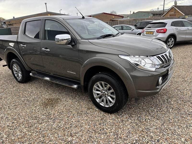 Used Mitsubishi L200 Warrior 2016 Green Pickup