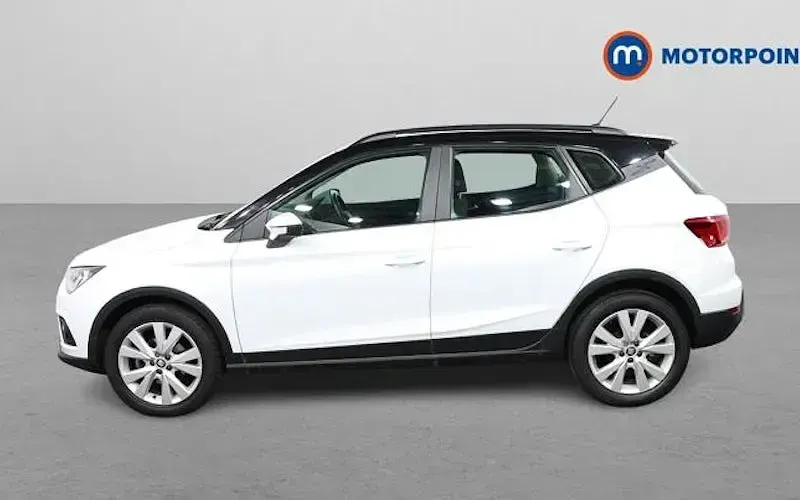 Used Seat Arona SE Technology 110 HP (80 kW) 2020 White SUV