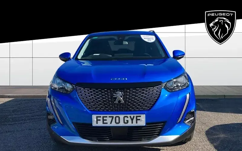 Gebraucht Peugeot 2008 Allure Premium 131 PS (96 kW) 2022 SUV
