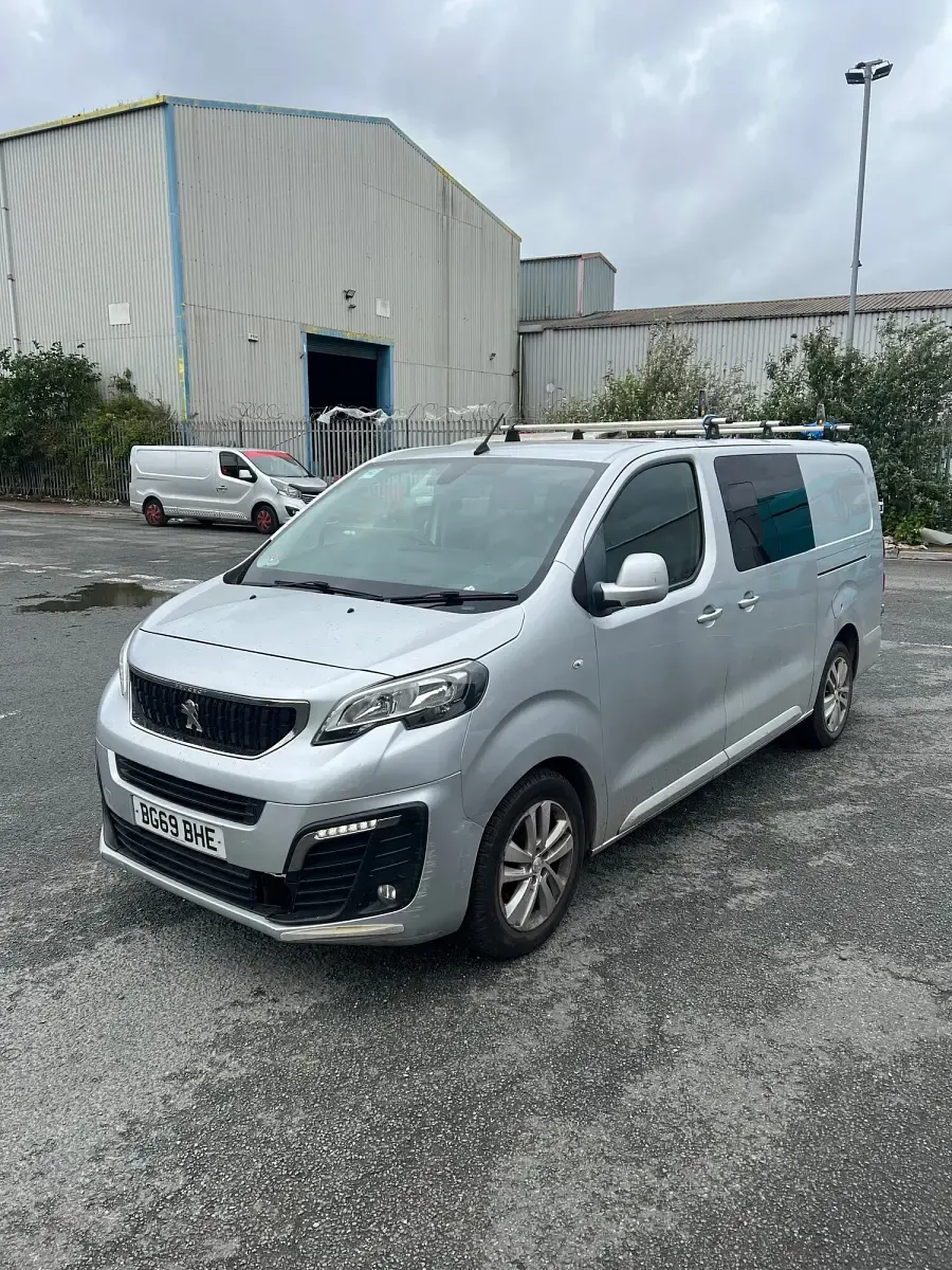 Used Peugeot Expert 2019 Silver Van