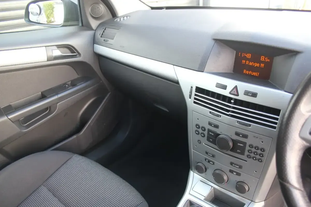 Używany Vauxhall Astra 2009 Niebieski Hatchback