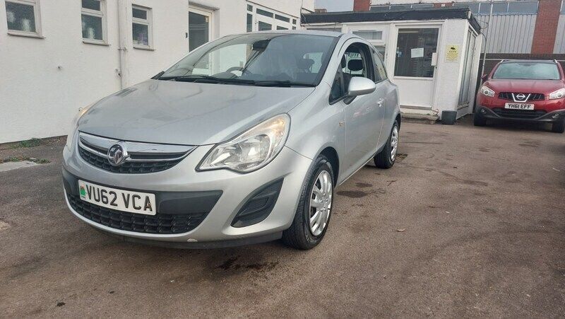Silver Used 2012 Vauxhall Corsa Hatchback | £1,695 (Fair price) - Image 1/4