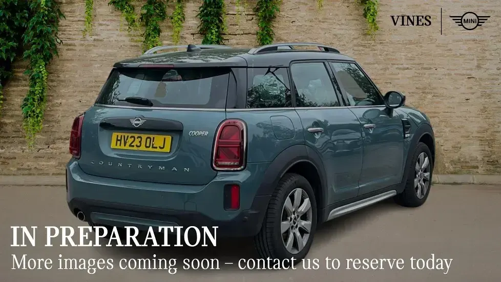 Usado Mini Cooper Countryman Classic 134 CV (98 kW) 2023 Verde SUV