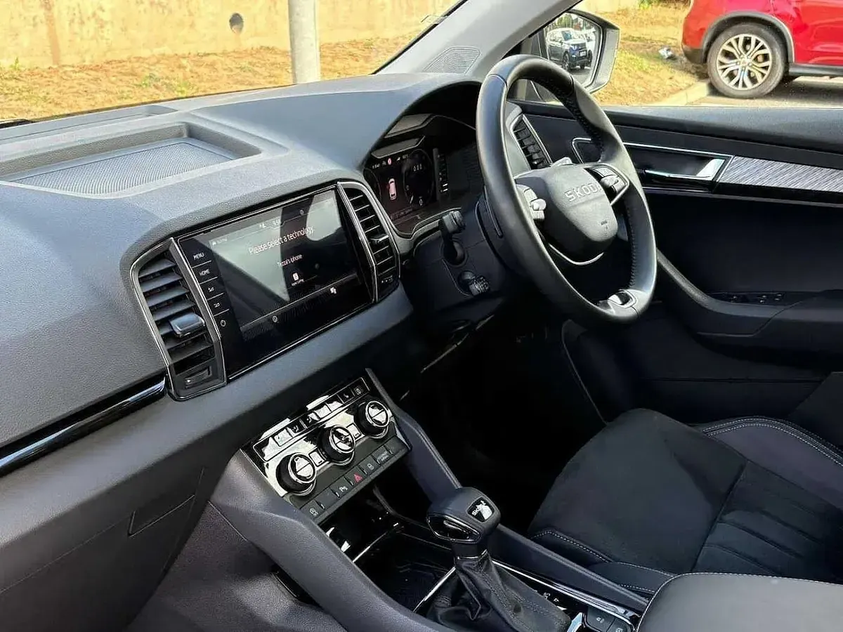 Used Skoda Karoq SE L 150 HP (110 kW) 2025 Graphite grey metallic SUV