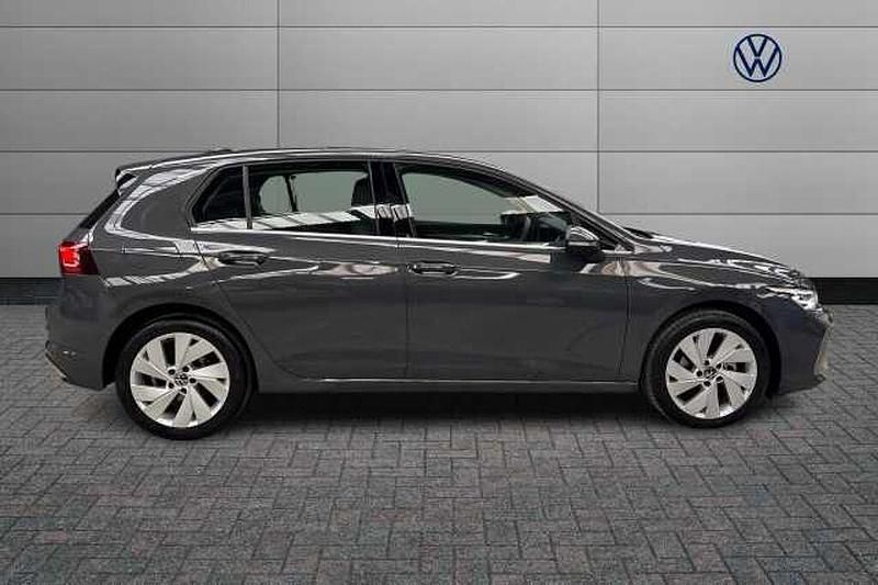 Used VW Golf VIII 150 HP (110 kW) 2025