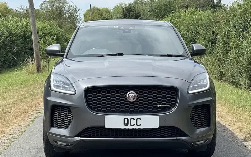 Used Jaguar E-Pace Chequered Flag 179 HP (131 kW) 2019 Corris grey SUV
