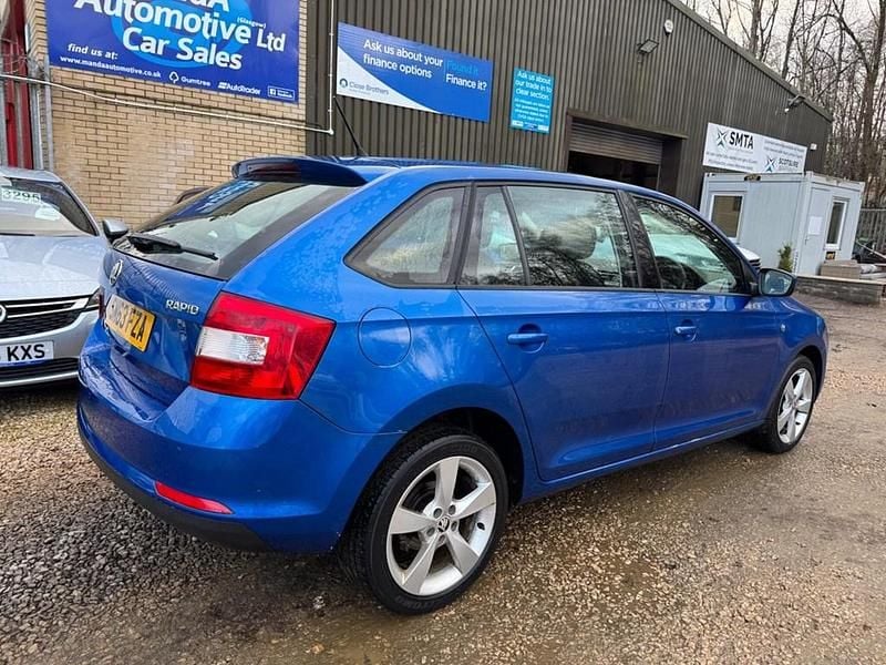 Used Skoda Rapid Elegance 2014 Blue Hatchback