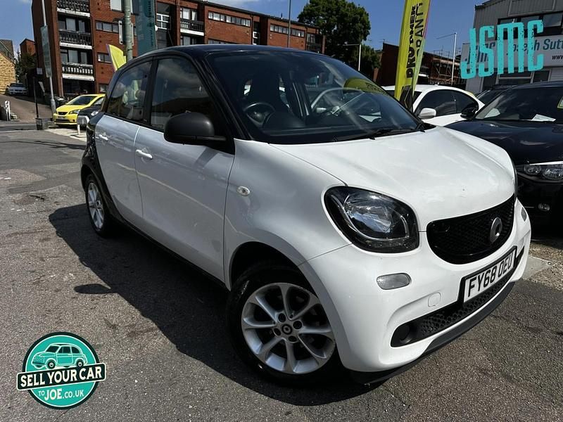 Black Used 2018 Smart ForFour Passion Hatchback | £3,450 (Fair price) - Image 1/4