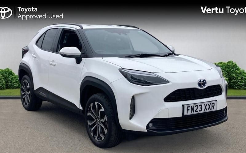 Used Toyota Yaris Hybrid Design 116 HP (85 kW) 2026 Estate