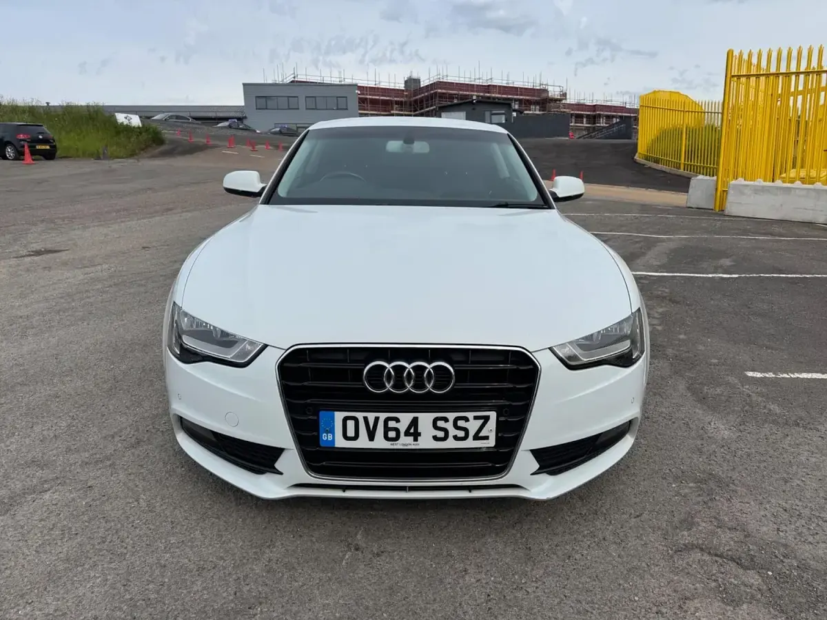 Used Audi A5 Comfort 163 HP (119 kW) 2015 White Coupe