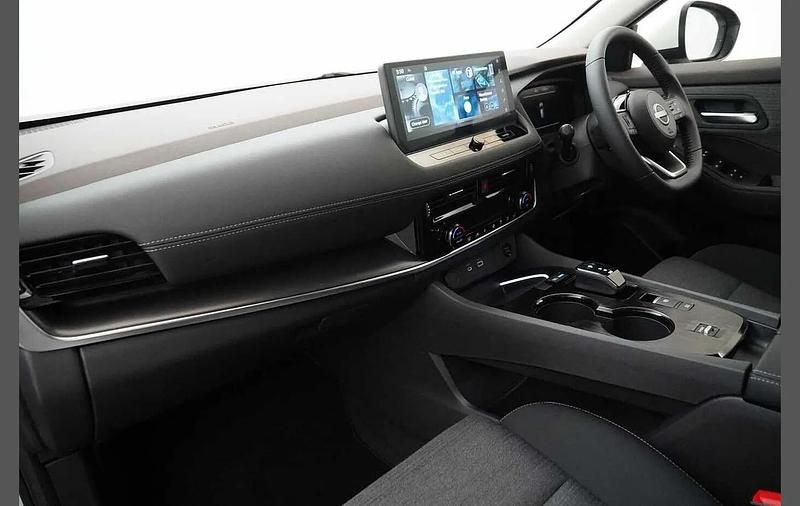 Used Nissan X-Trail N-Connecta 213 HP (156 kW) 2023 White SUV