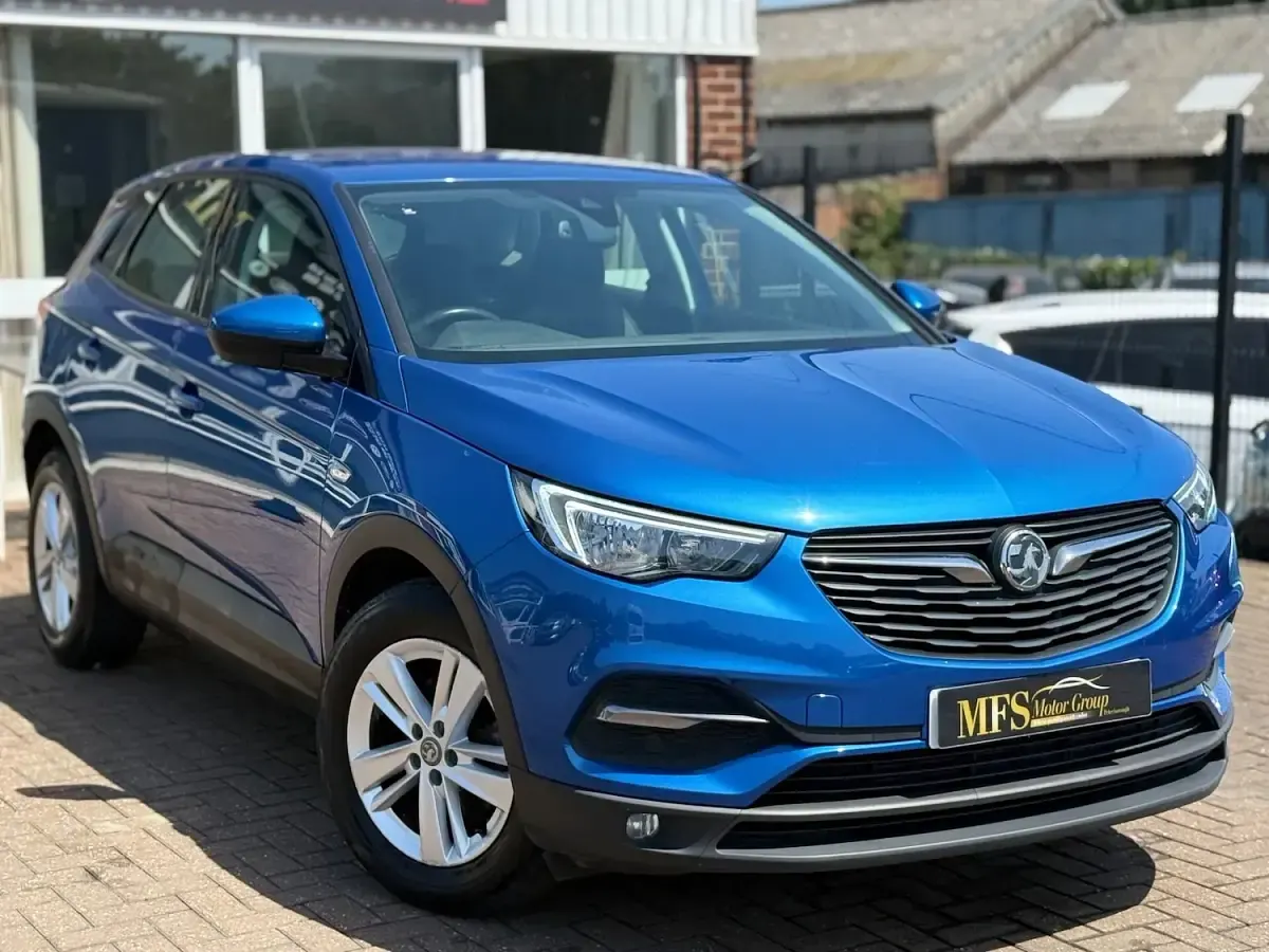 Used Vauxhall Grandland X S 130 HP (95 kW) 2019 Blue SUV