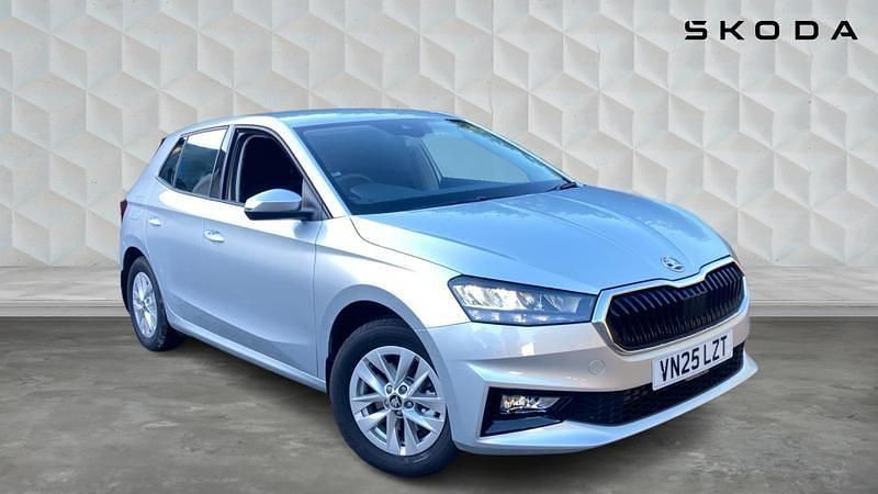 Silver Used 2025 Skoda Fabia SE Hatchback | £17,500 (Super price) - Image 1/3