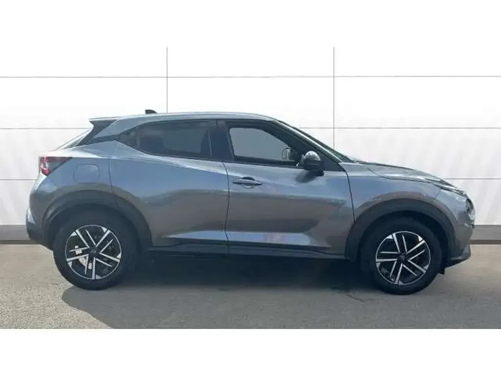 Used Nissan Juke N-Connecta 114 HP (83 kW) 2025 Grey SUV