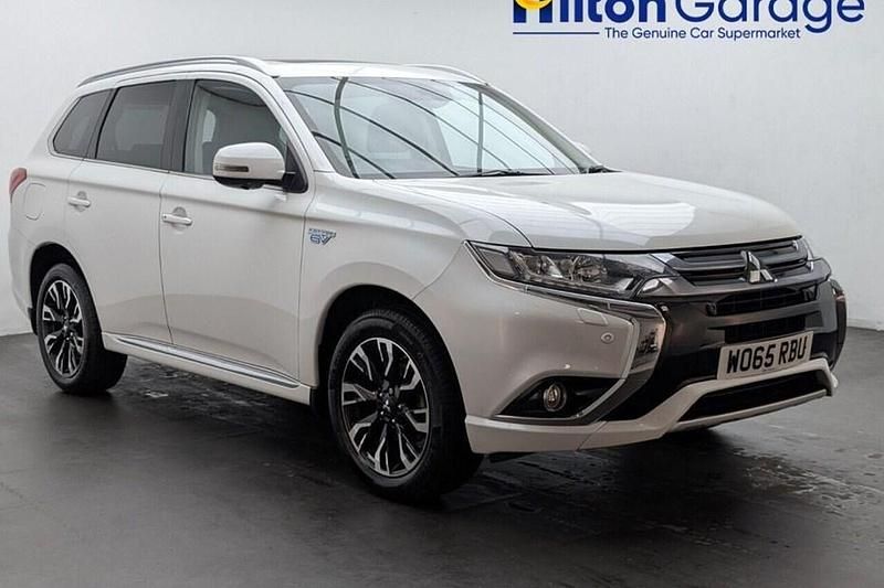 Used 2016 Mitsubishi Outlander P-HEV | £12,050 (Fair price) - Image 1/1