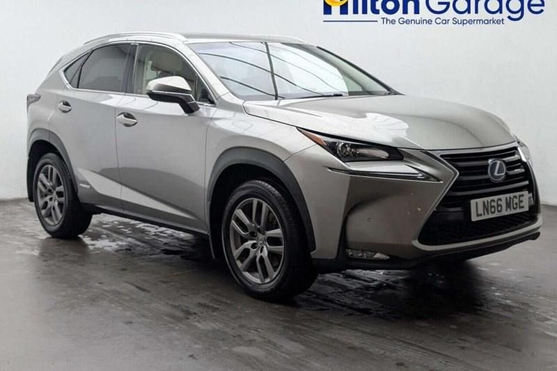 Used Lexus NX300h Luxury Line 197 HP (144 kW) 2016 Silver SUV