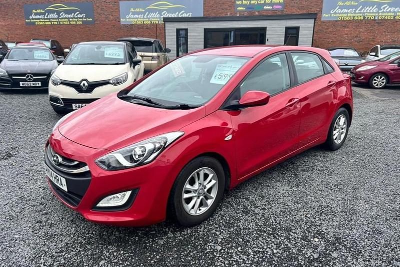 Used Hyundai i30 Active 2014 Red Hatchback