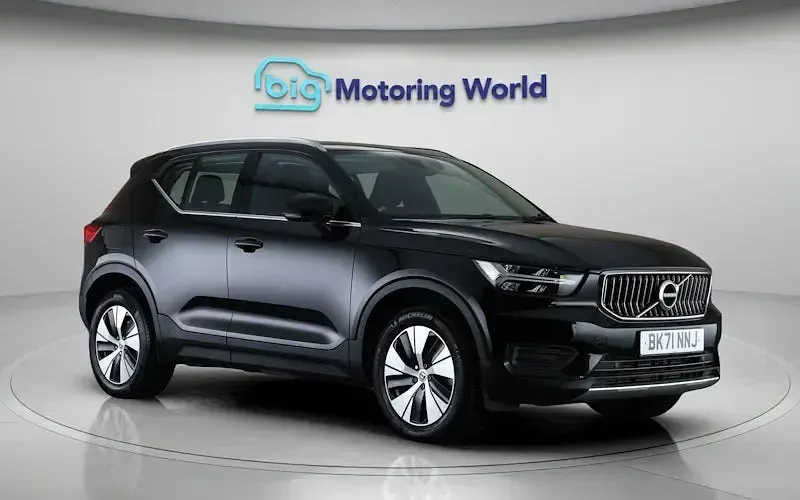 Used Volvo XC40 Core 211 HP (155 kW) 2021 Black SUV