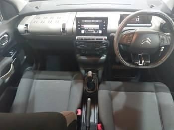 Used Citroën C4 Cactus Feel 100 HP (73 kW) 2017 Red Hatchback