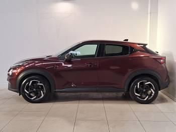 Used Nissan Juke N-Connecta 143 HP (105 kW) 2023 Red SUV