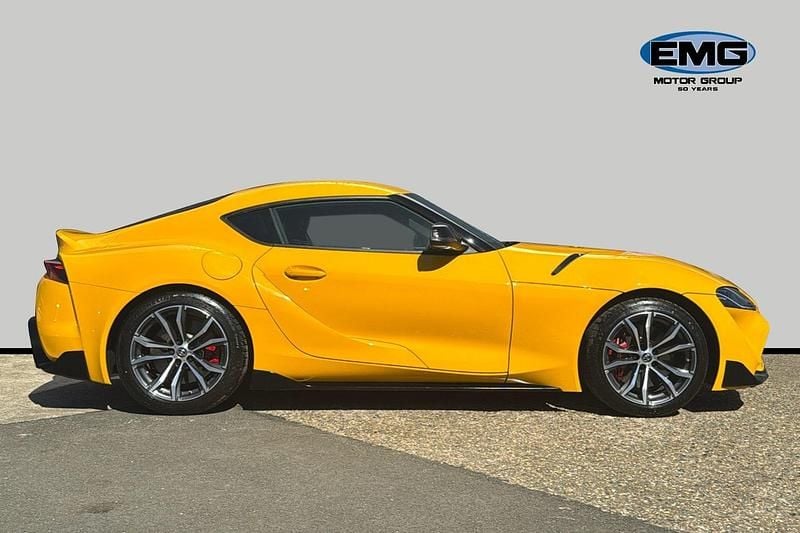 Used Toyota Supra 258 HP (189 kW) 2022 Yellow Coupe