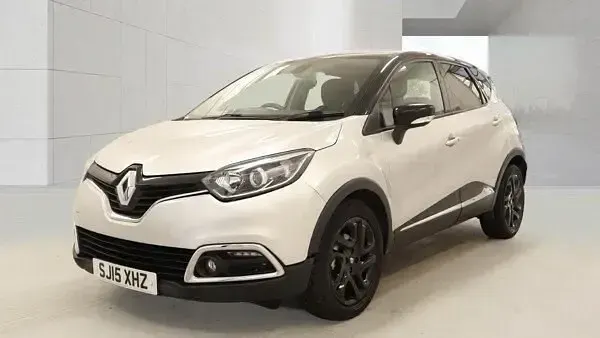 Begagnad Renault Captur Dynamique 90 HK (66 kW) 2015 Svart SUV