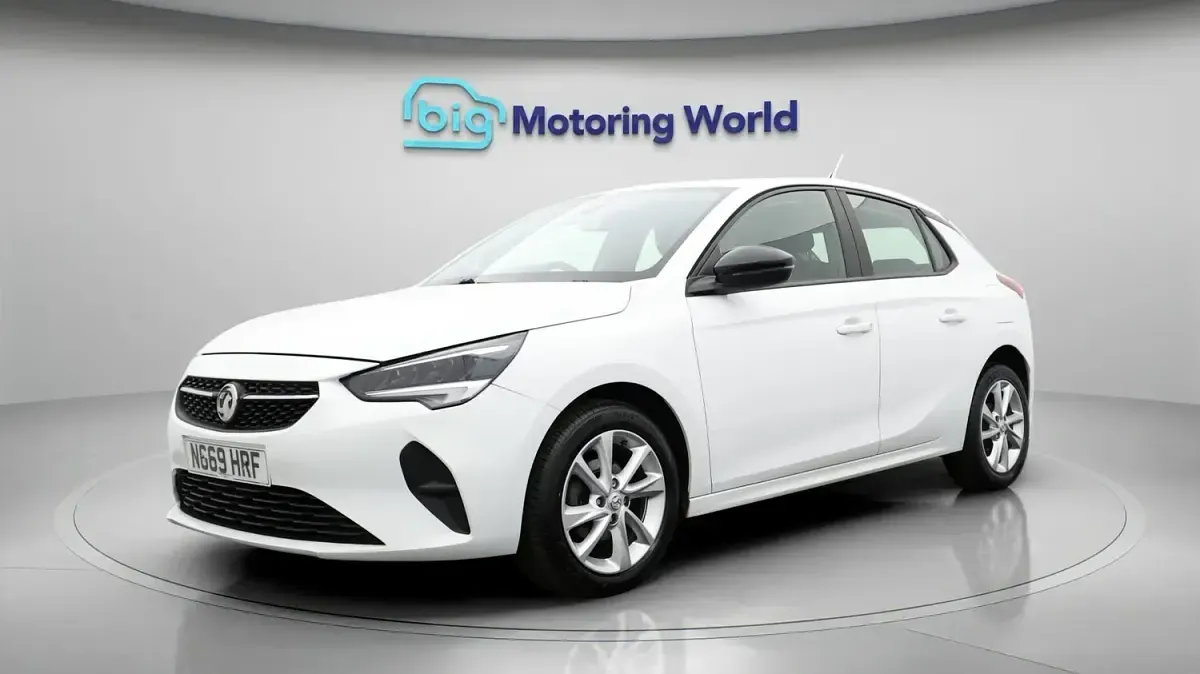 Used Vauxhall Corsa 75 HP (55 kW) 2020 White Hatchback