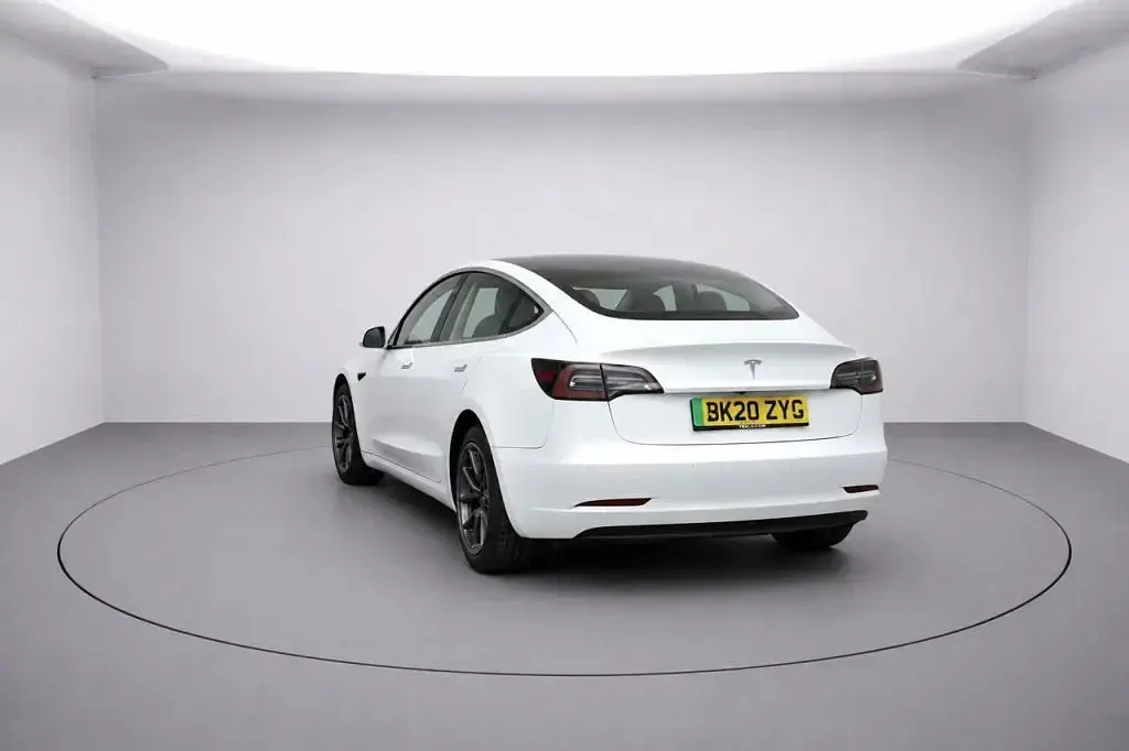 Used Tesla Model 3 Standard Range Plus 177 kW (241 HP) 2020 Sedan