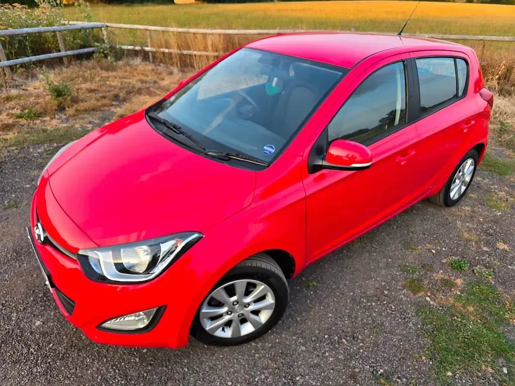 Used Hyundai i20 Active 2013 Red Hatchback