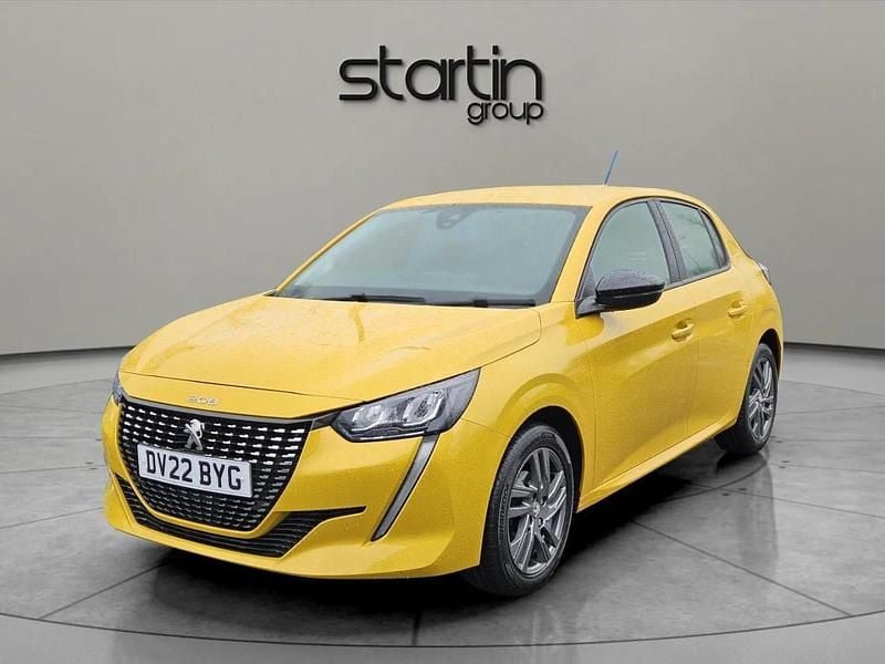Used Peugeot 208 Active Premium 75 HP (55 kW) 2022 Yellow Hatchback