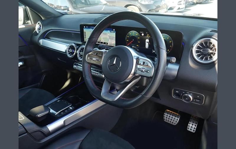 Used Mercedes GLB200 AMG Line Premium Plus 161 HP (118 kW) 2022 Grey SUV