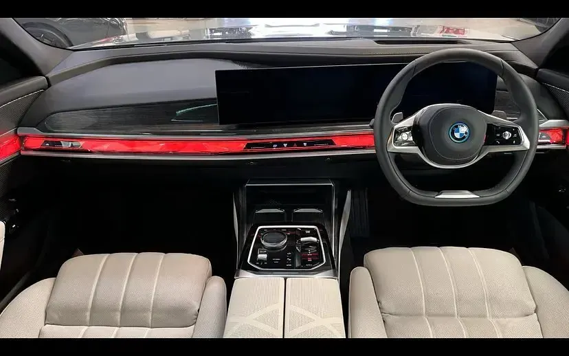 Used BMW 750e Comfort Edition 482 HP (354 kW) 2026 Sparkling copper grey Sedan
