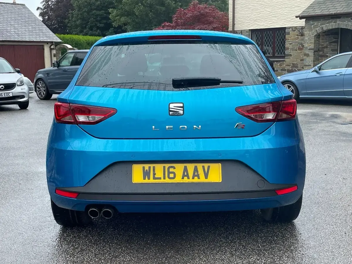 Used Seat Leon FR 150 HP (110 kW) 2016 Blue Hatchback