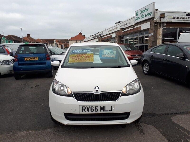 White Used 2015 Skoda Citigo SE Hatchback | £5,995 (Expensive) - Image 1/4