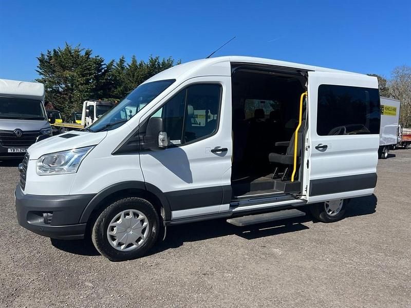 Usado Ford Transit Trend 155 HP (114 kW) 2017 Branco