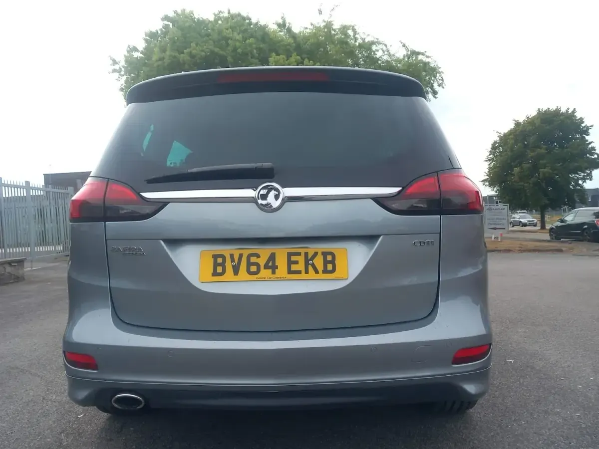 Used Vauxhall Zafira SRi 170 HP (125 kW) 2014 Silver MPV