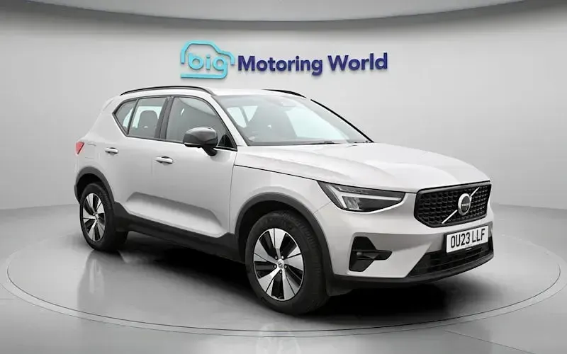 Usado Volvo XC40 Plus 211 HP (155 kW) 2022 SUV