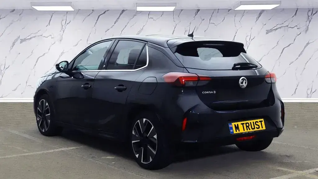 Used Vauxhall Corsa-e Ultimate 100 kW (136 HP) 2024 Black Hatchback