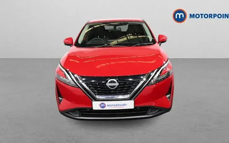 Used Nissan Qashqai N-Connecta 190 HP (139 kW) 2023 Red SUV