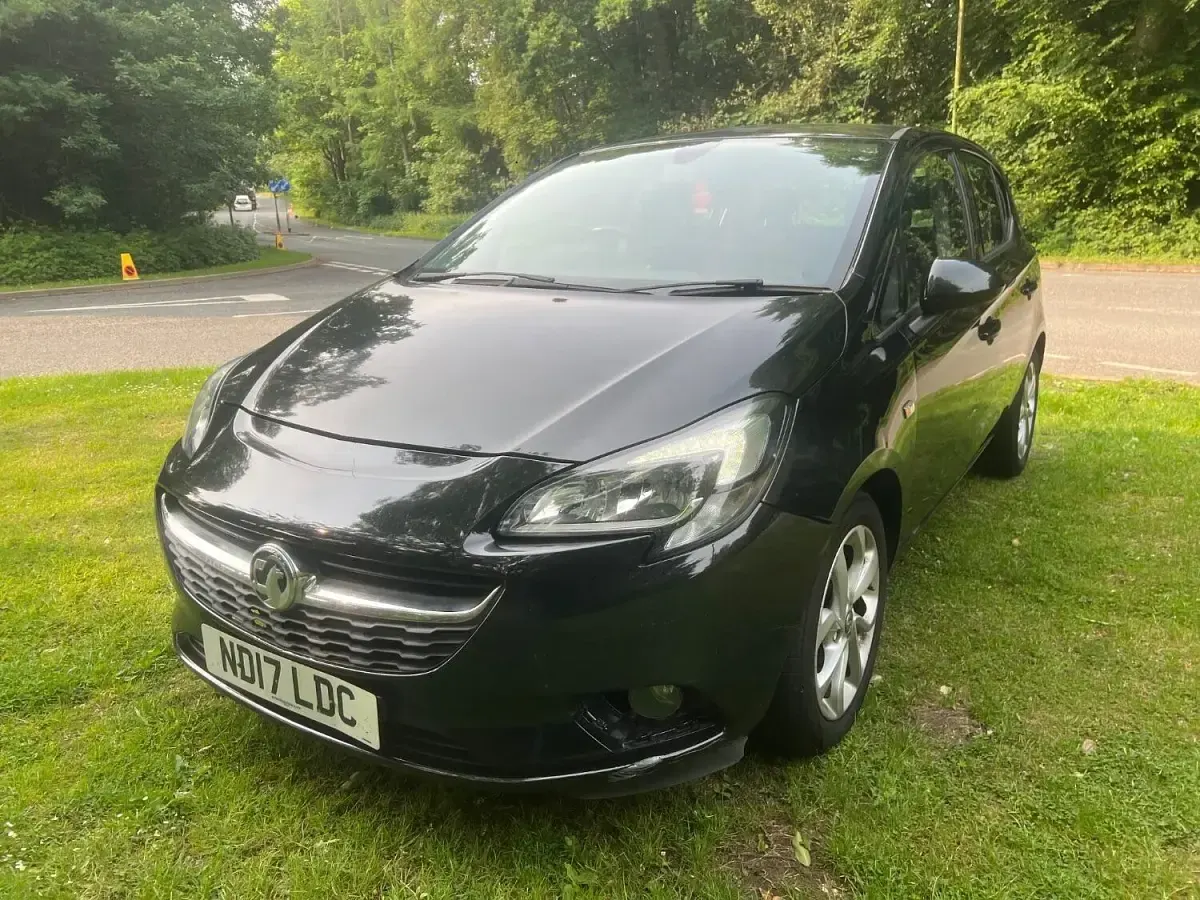 Used Vauxhall Corsa SRi 75 HP (55 kW) 2016 Black Hatchback