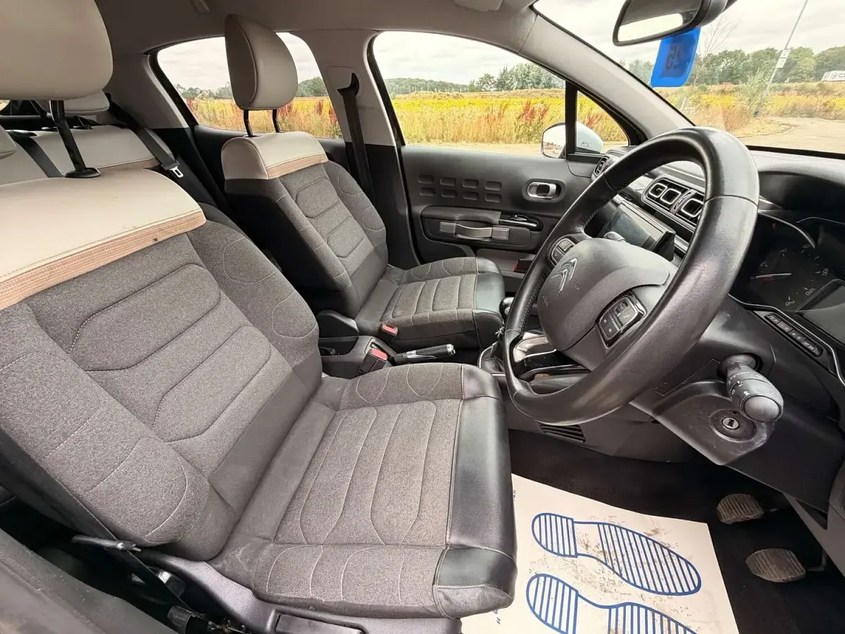 Used Citroën C3 Shine 2021 Black Hatchback