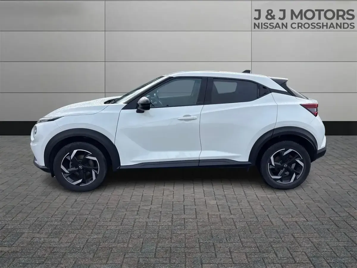 Used Nissan Juke N-Connecta 114 HP (83 kW) 2022 White SUV