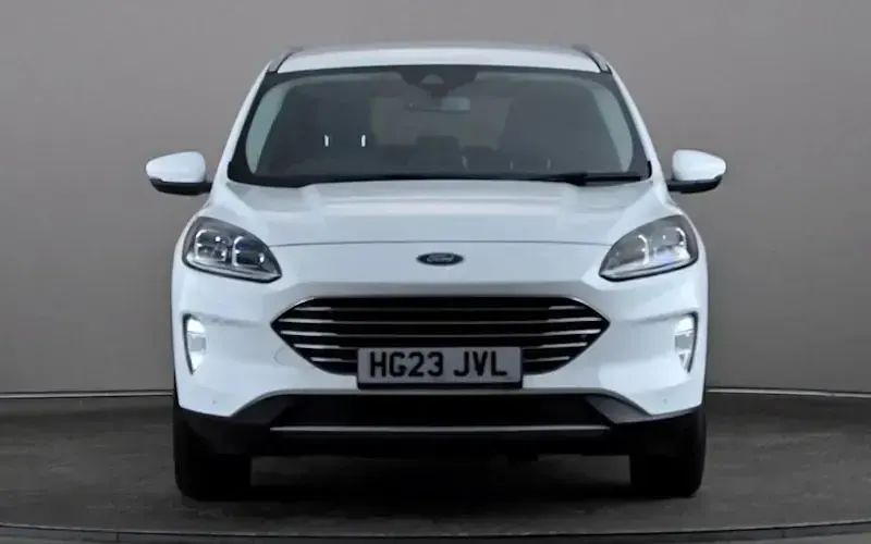 Used Ford Kuga Titanium 150 HP (110 kW) 2023 White SUV
