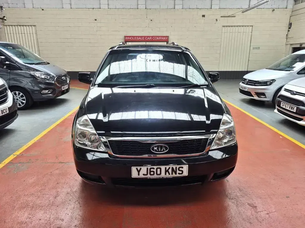 Used Kia Sedona 2011 Black MPV
