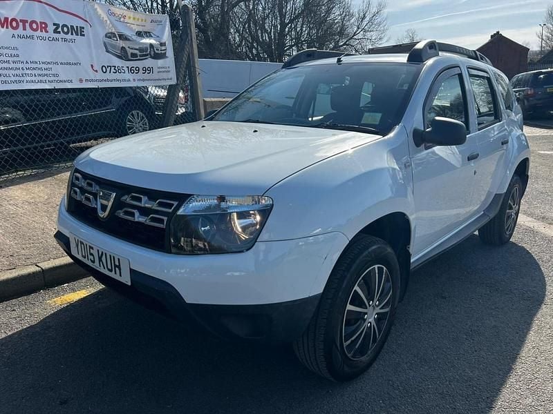 Used Dacia Duster Acces 2015 White SUV
