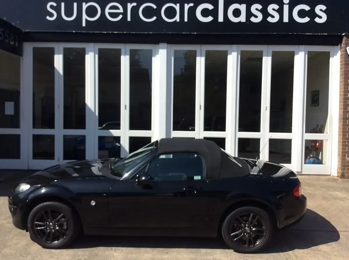 Used Mazda MX5 126 HP (92 kW) 2010 Black Cabriolet